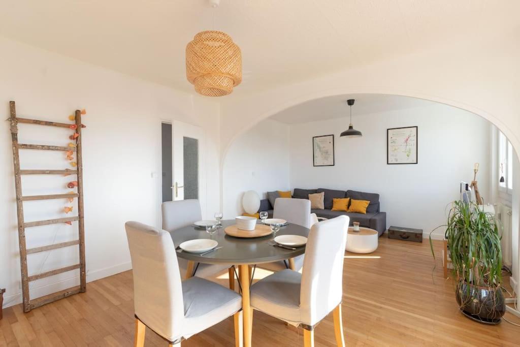 Cabana & Grand Appartement Cosy - Parking & Balcon Villefranche-sur-Saône المظهر الخارجي الصورة
